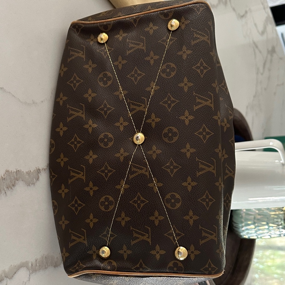 Louis Vuitton Tivoli GM Monogram Canvas Shoulder Bag - Picture 7 of 14